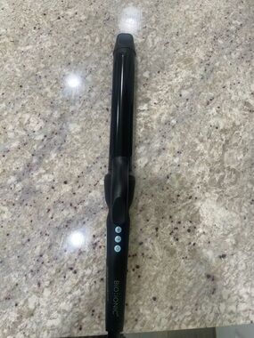 Bio Ionic Black 1.25” Styling Curling Iron - Smooth, Fast Heat